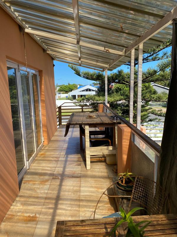 5 Bedroom Property for Sale in Sandbaai Western Cape